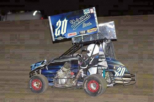 Sprint Car Wrap Tearing up the dirt